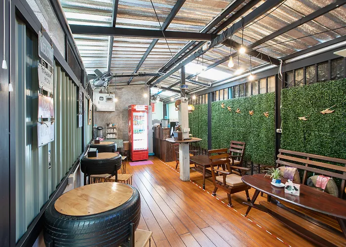 The Alley Hostel&bistro
