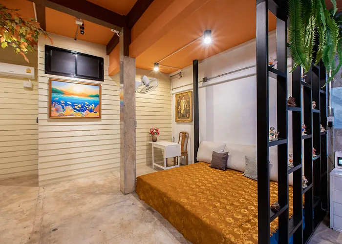 The Alley Hostel&bistro *