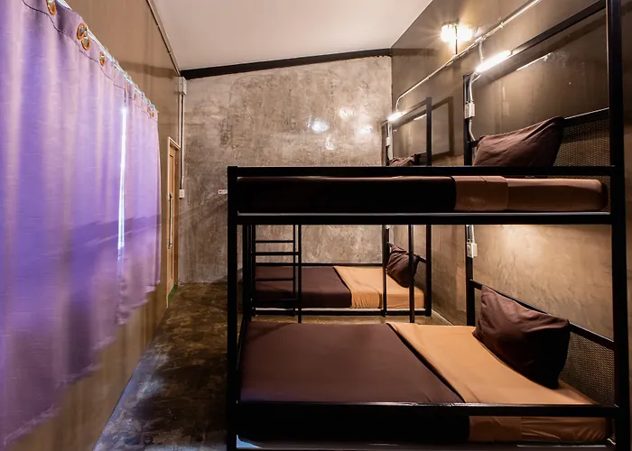 The Alley Hostel&bistro *