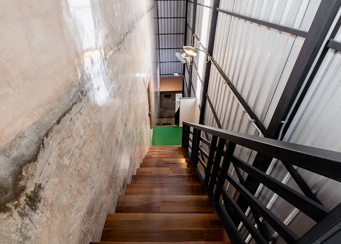The Alley Hostel&bistro *