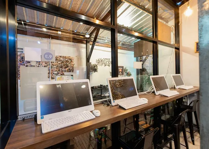 The Alley Hostel&bistro