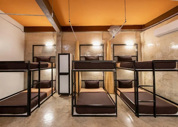 The Alley Hostel&bistro * Bangkok