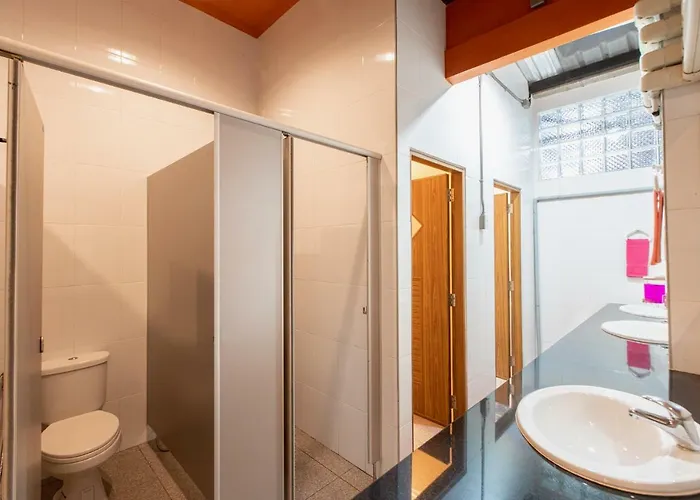 The Alley Hostel&bistro
