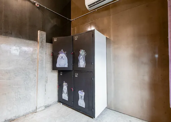 The Alley Hostel&bistro Bangkok