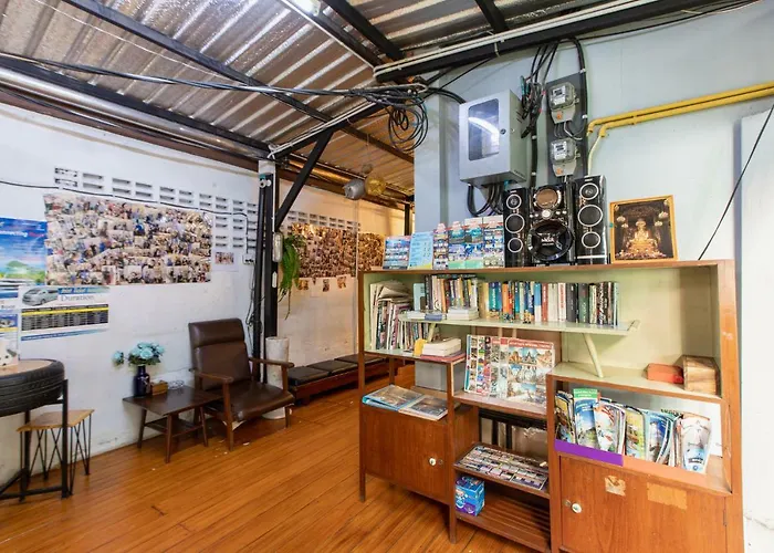 The Alley Hostel&bistro Ostello