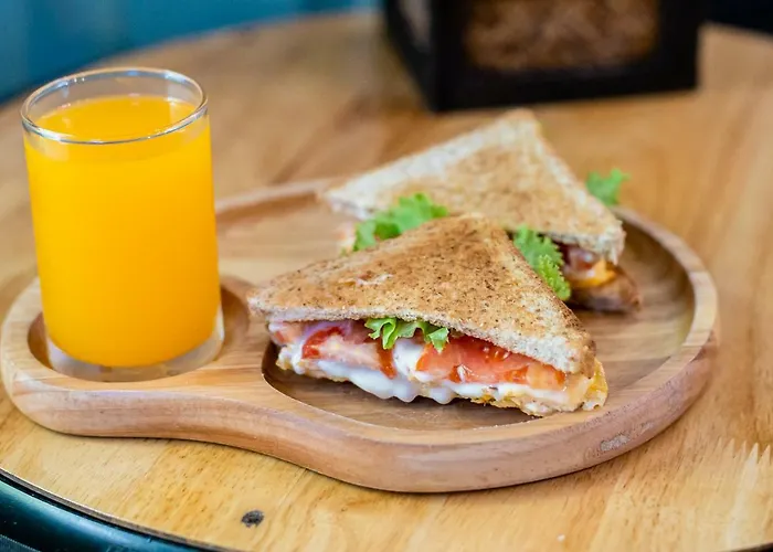 The Alley Hostel&bistro